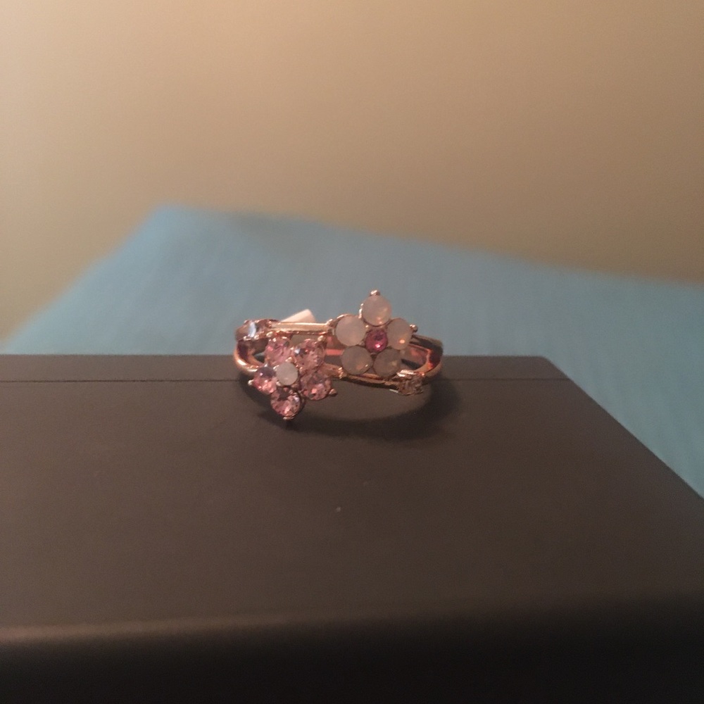 Sakura ring